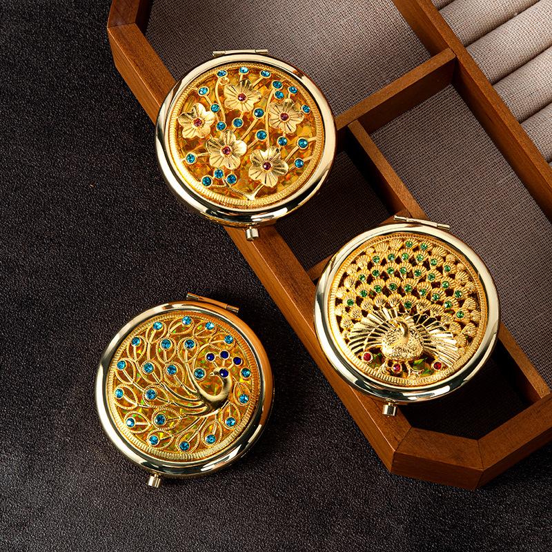 Retro Gold 6.5CM Makeup Mirror, Handheld Mirror, Portable European- Patterned Mirror, Small Gift Mirror