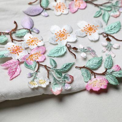 Elegantes Blumenstickerei-Patch 1 Stück zum Aufbügeln DIY-Applikation für Kleidung Taschen Handgemachte Stoffdekoration
