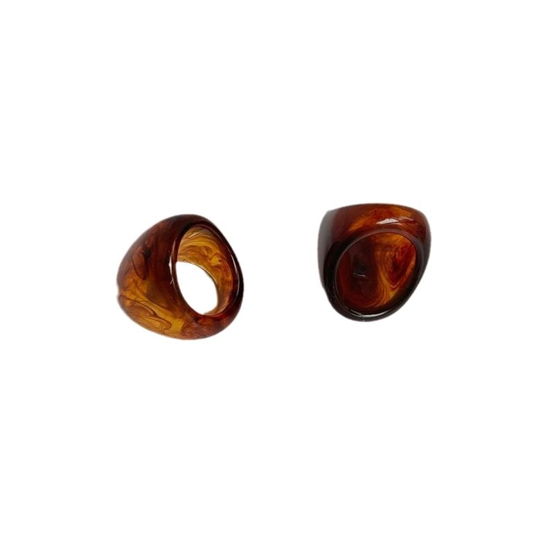 Vintage Trendy Large Finger Rings For Women Exaggerated Amber Color Resin Temperament Geometric Finger Ring Jewelry Accessories