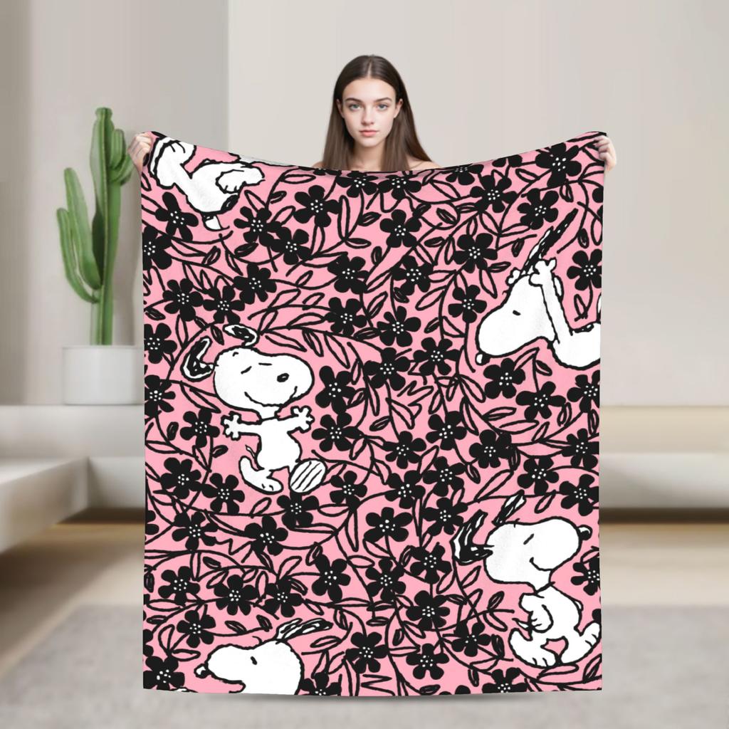 Snoopys Flower Vine Pattern Blanket Cover Flannel Super Warm Throw Blanket for Bedroom Sofa Bed Rug
