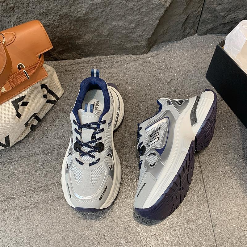 Europäische Station Dad Schuhe Damen 2025 Neu Dicksohlige Höhenvergrößernde Super Feuer Damen Schuhe Leichte Weichsohlige Freizeitschuhe