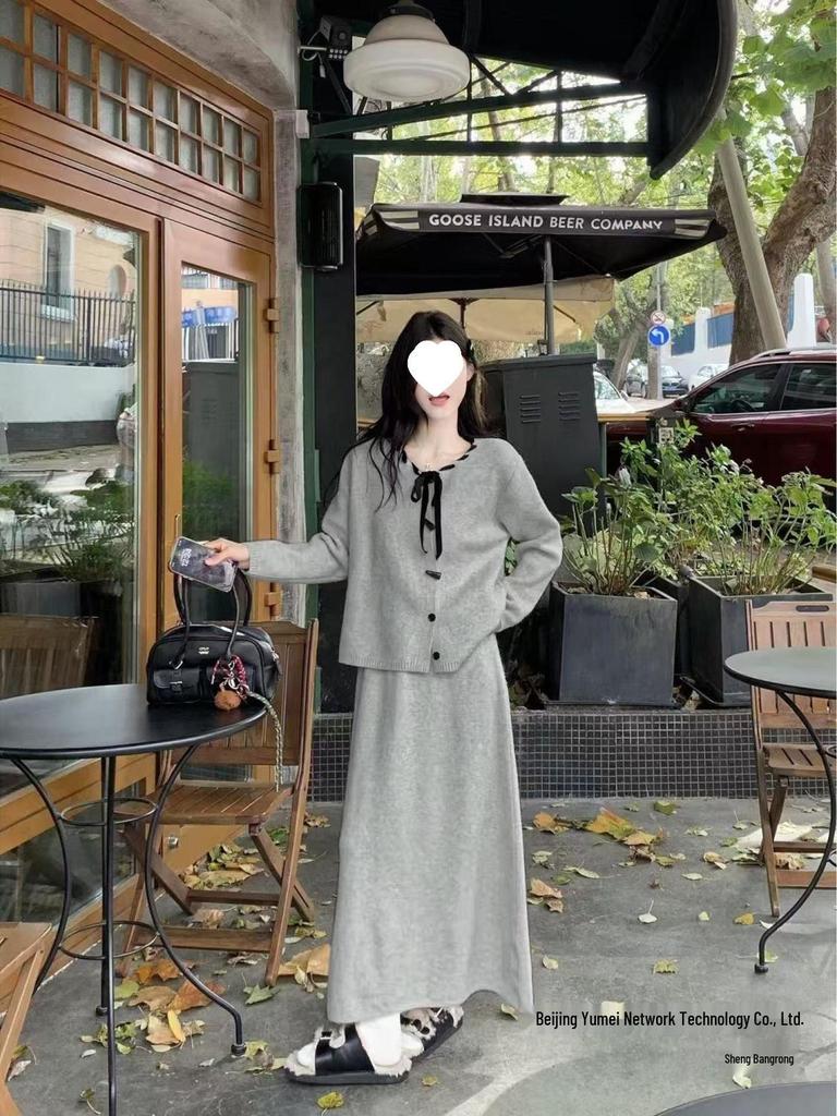 Korean Style Round Neck Knit Cardigan Set for Women - Autumn/Winter Collection, Loose Fit, Casual Style.