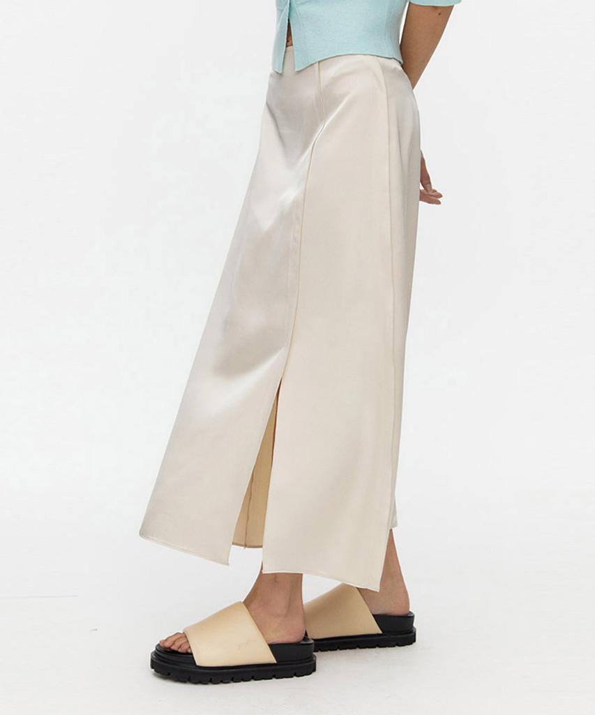 AHWE Interlocked Satin Skirt_Cream