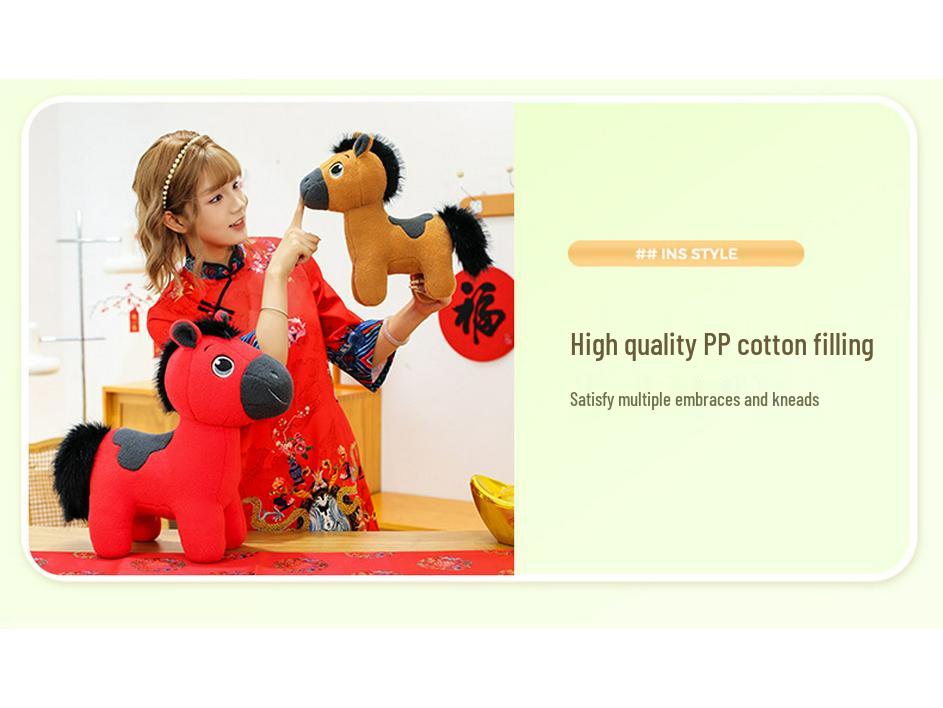 2026 Rok Konia Szczęśliwy Stojący Kucyk Pluszowa Figurka Prezent