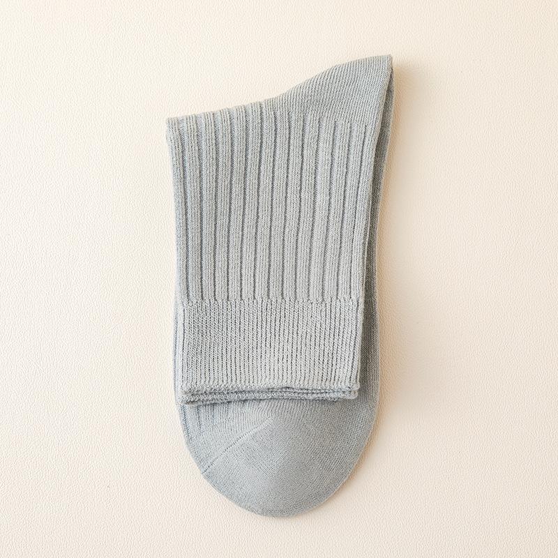 3 Pairs Men Crew Socks Black and White Middle Tube Streetwear Soft Breathable Cotton Casual Socks