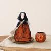 Halloween Küchenhexe Puppe Kleine Hexenstatue mit Besen Tischdekoration für Tisch