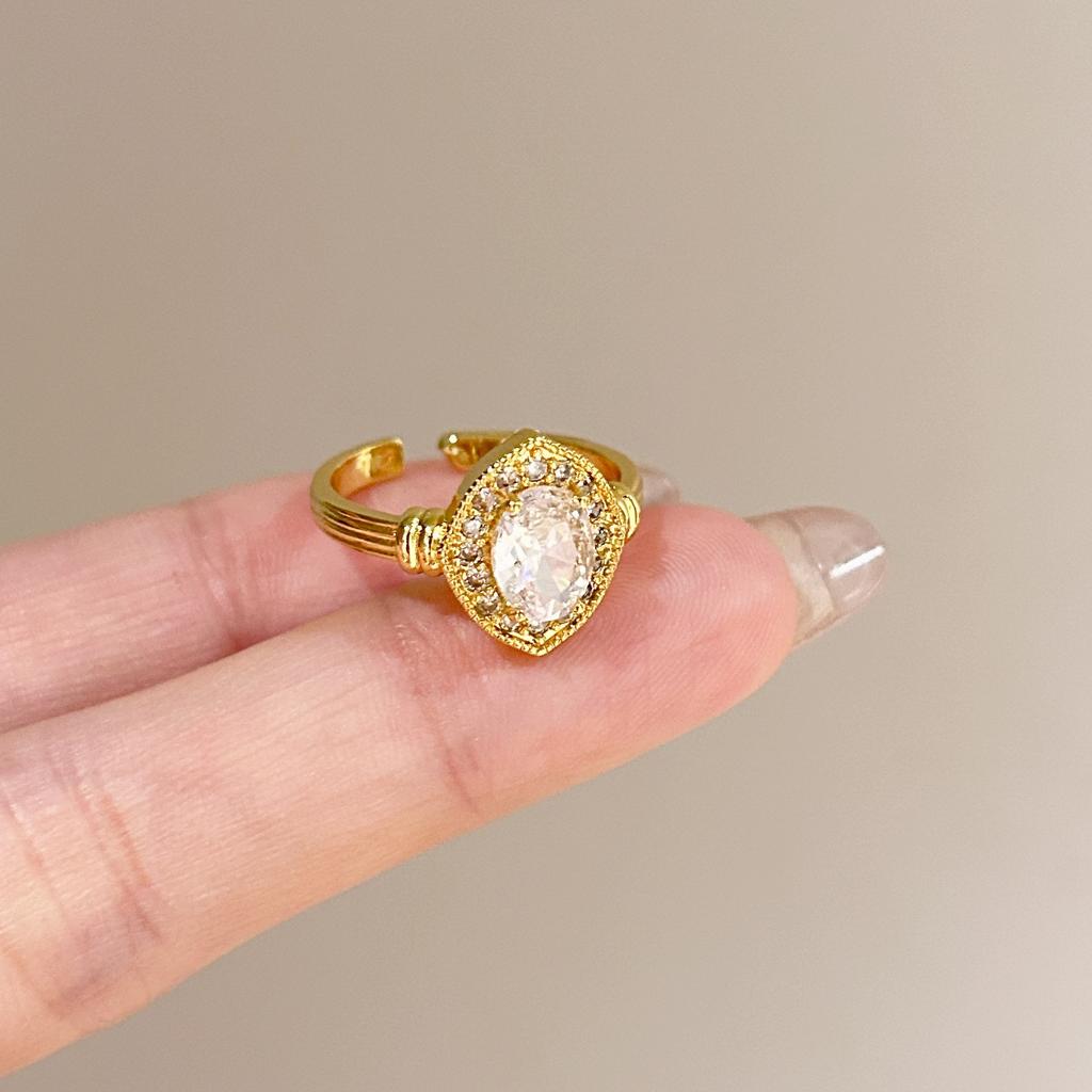 Medieval Brushed Diamond-encrusted Zircon Ring for Women Does Not Fade, Light Luxury and Versatile Open Index Finger Ring Jewelry.