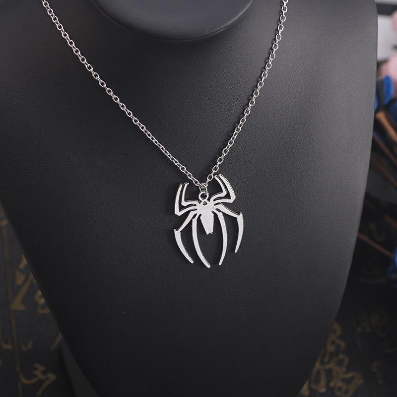 Exaggerated European & American Fashion Spider Necklace - Bold Personality Sweater Chain
