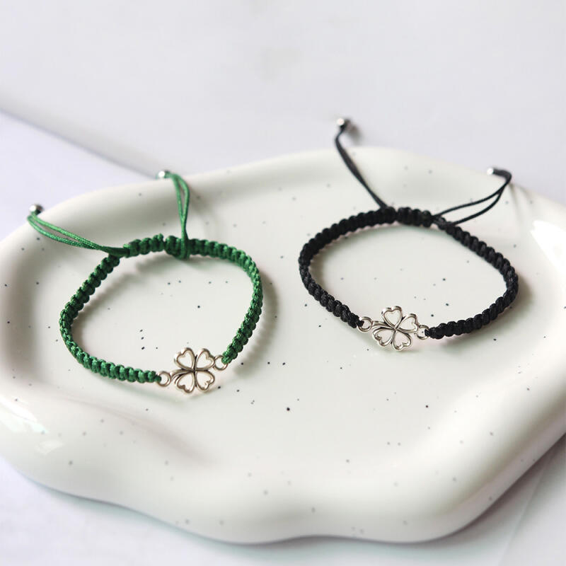 Four-leaf clover knot lucky couple friendship string bracelet (2 colors)