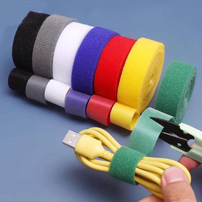 Cabluri, fire și accesorii – Legături de cablu