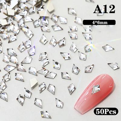 50 ks Mini špičaté dno Ozdoby na nehtové umění Skleněný kámen