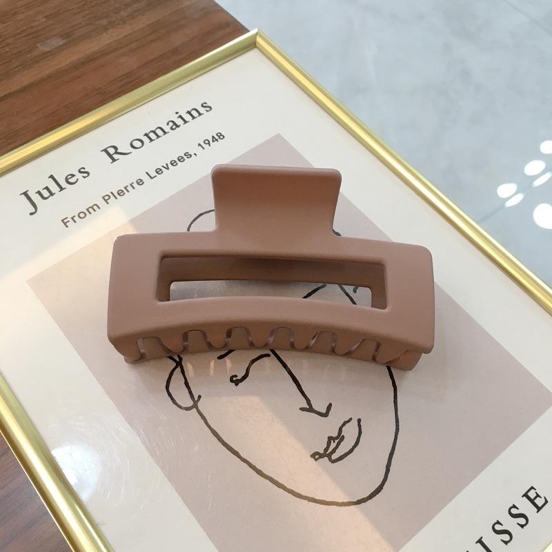 Wholesale Resin Hair Clip Trendy Geometric Design 8.5cm Size