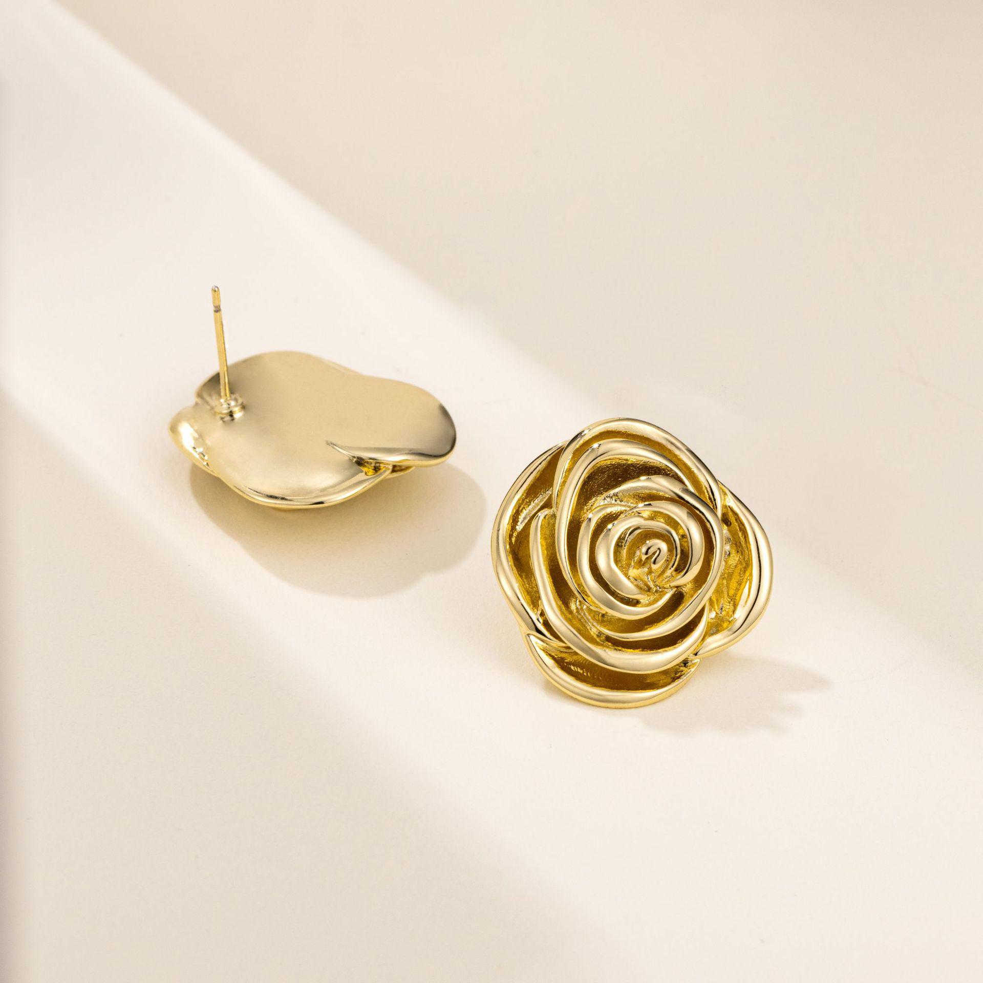 

Серьги 3D Stereo в античном стиле из розового золота с иглой из серебра 925 пробы TE00943