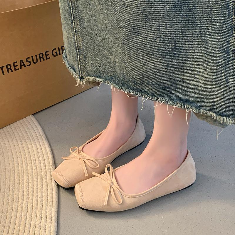 

Туфли на плоской подошве с французским бантом женские туфли красные маленькие одинарные туфли балетки весна и лето новые женские туфли на мягкой подошве женские 40 абрикосовый