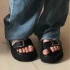 Internet celebrity open-toed fashion sandals women 2025 summer new retro student wear Korean version of versatile thick sole with skirt