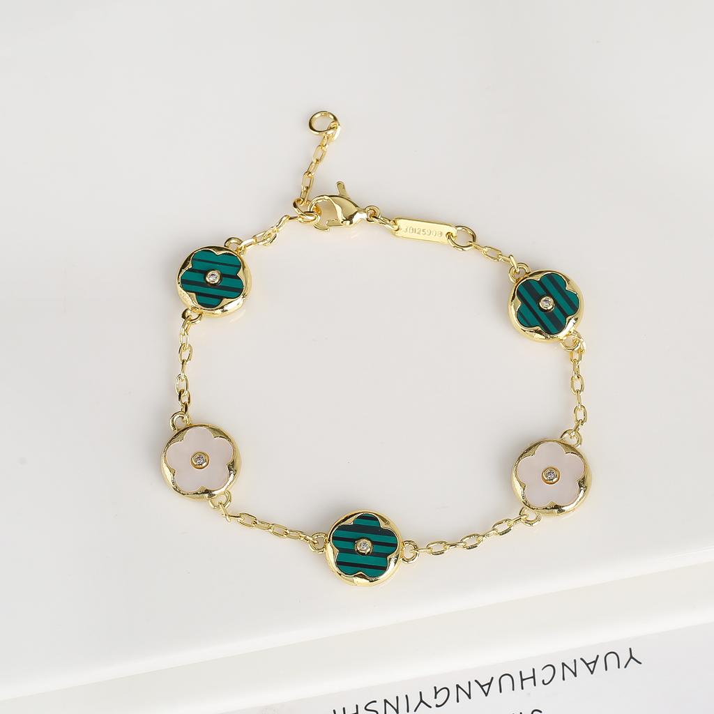 Trendy Creative Adjustable Round Five Leaf Flower Gold-Plated Bracelet Luxury for Women Daily Party Jewelry Accessories Clover