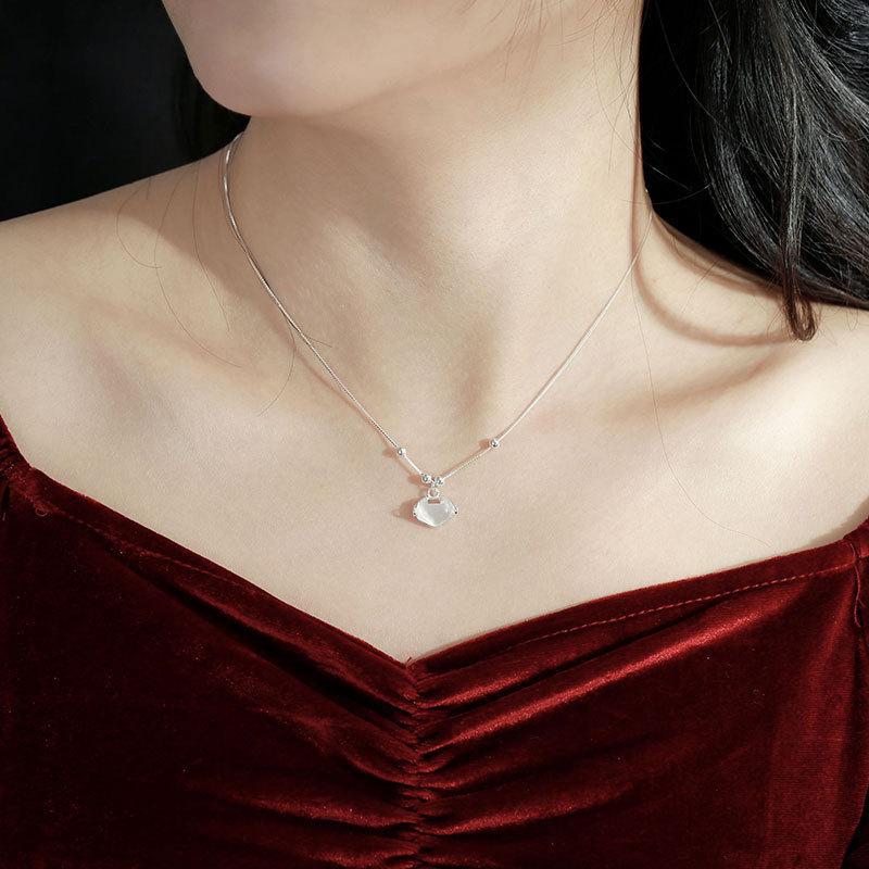 Banyan Tree S925 Silver Chinese Auspicious Cloud Fortune Lock Necklace - Retro Longevity Design for Autumn/Winter