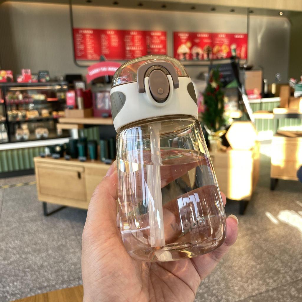 Tragbarer Sommer-Wasserbecher mit Strohhalm für Frauen und Kinder: Niedliches Design für Schüler, Schwangere und Erwachsene