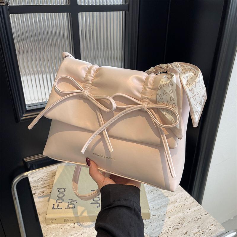 

Премиальная сумка женская летняя новая мода изысканная сумка через плечо нишевый дизайн сумка-мессенджер для通勤 розовый