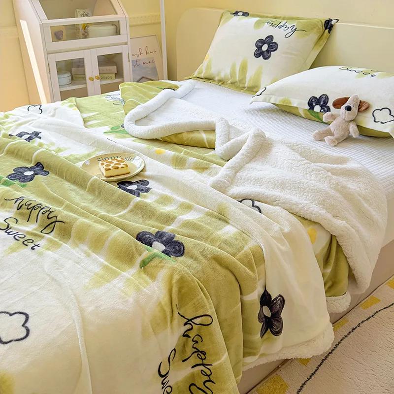 Winter Cartoon Printed Lamb Wool Blanket Thick and Warm Coral Fleece Blanket for Office Napping Fluffy Soft Plush Bedspread