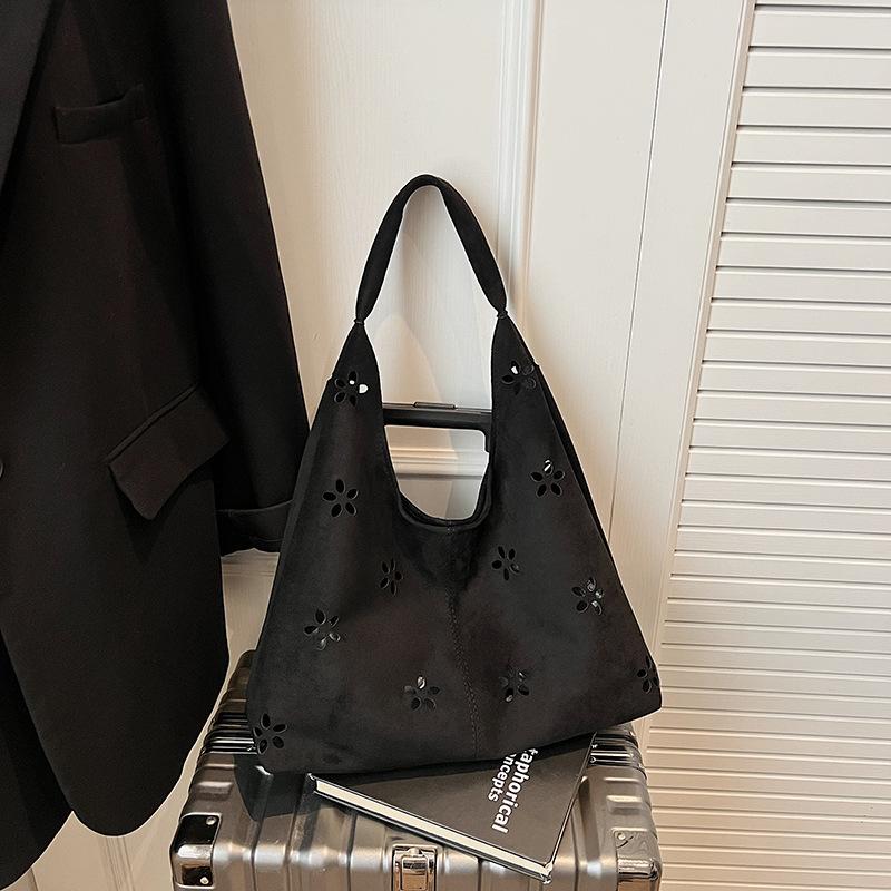 Large Capacity Retro Women's Bag Autumn and Winter Suede Shoulder Bag Texture Commuter Tote Bag