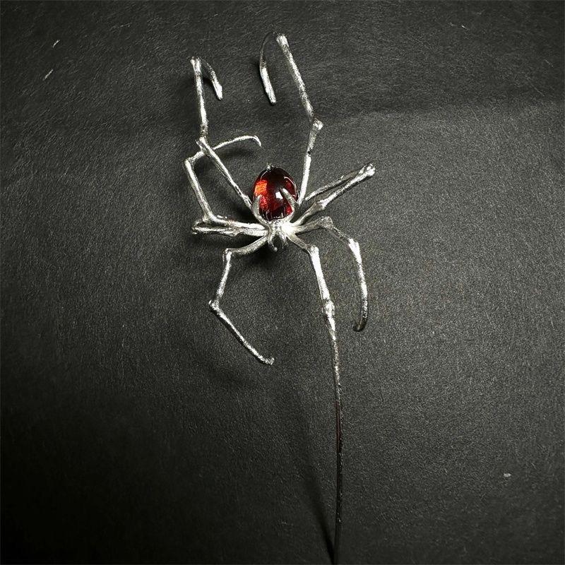 Gothic Dark Spider Crawl  Dangle Stud Piercing Ear Bone Clip For Unisex Halloween Party Accessories