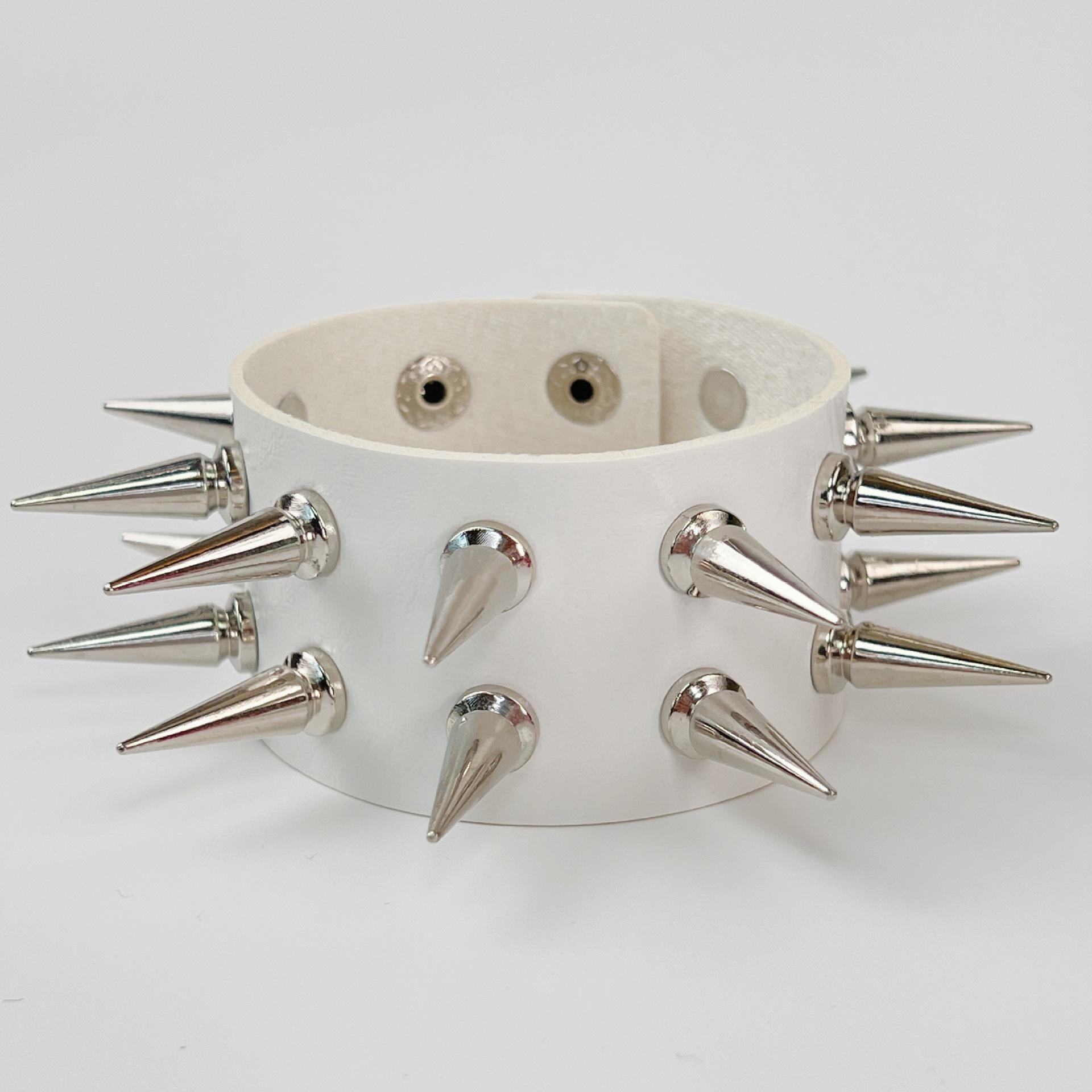 

Punk Style Double Row Spiked PU Leather Motorcycle Wristband Bracelet білий