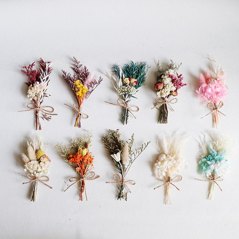Mini Dried Flower Bouquet: Natural Air-Preserved Flowers Gift Box for DIY Decor and Handmade Ornaments.