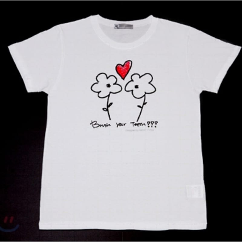 

SM Town TVXQ T-shirt (Mickey Yoochun)