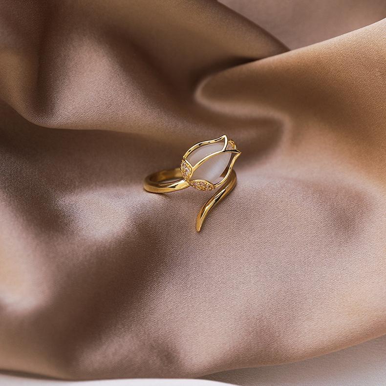 [Copper Products] Diamond-Encrusted Zircon Niche Design Opening Simple Ring Ring Woman