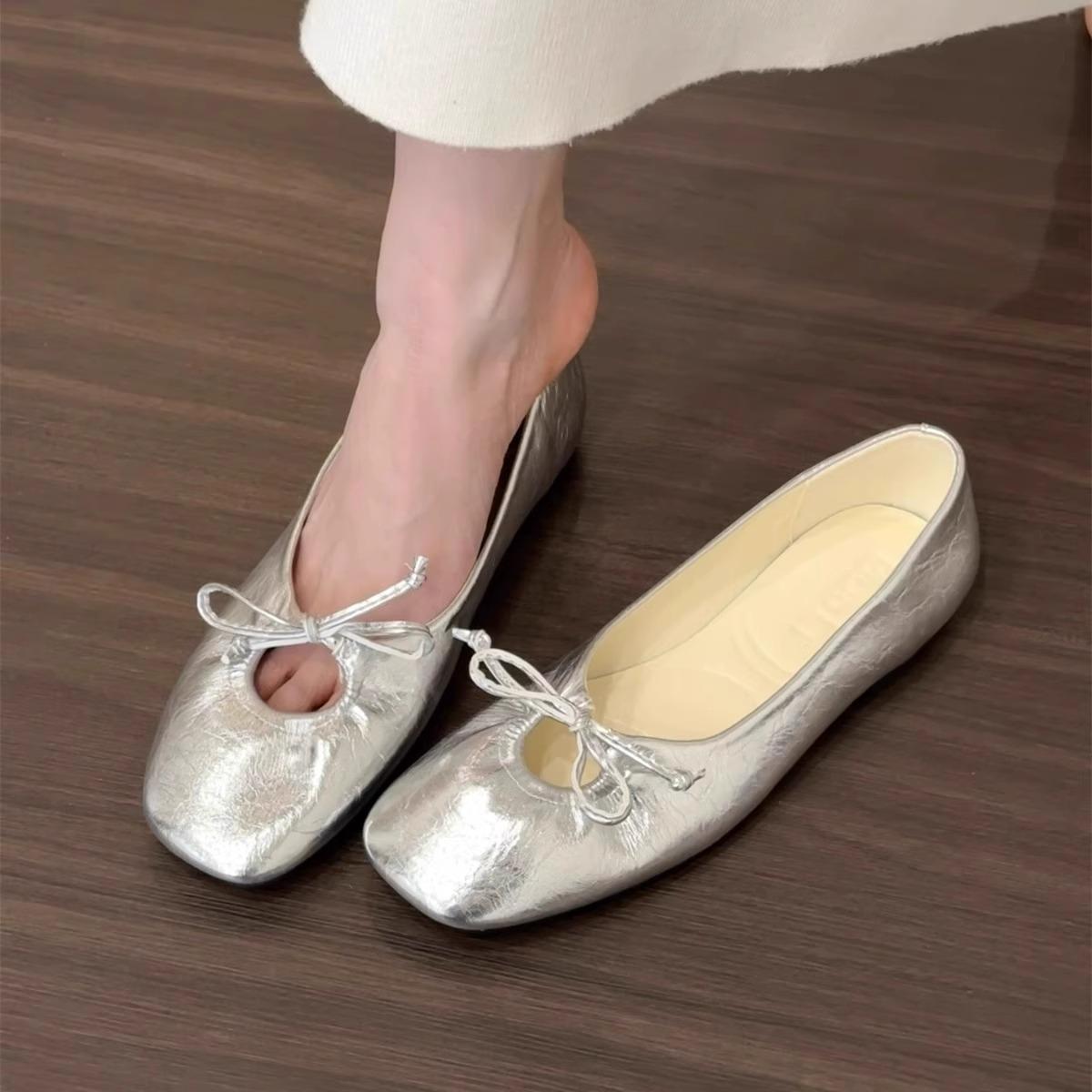 

2025 new flat-bottomed French gentle shoes women s shoes spring silver light mouth with skirt single shoes flat shoes 40 серебряный
