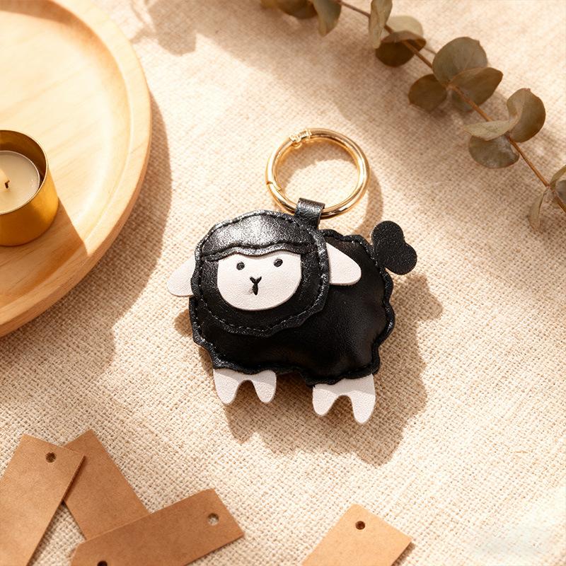 1Pcs Cute Cartoon Sheep Backpack Pendant Pu Leather Versatile Luggage Pendant Backpack Hanging Decoration Backpack Accessories