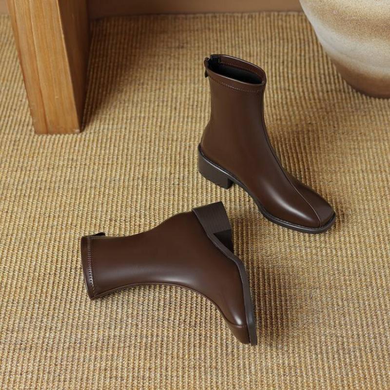 Korean version leather women's boots medium heel large size square head rear zipper knight boots women's autumn and winter solid color square 