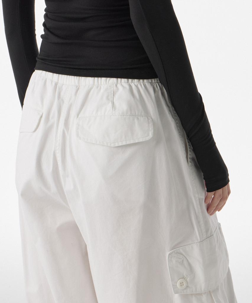 Musinsa Standard Woman Women'S Cotton Parachute Cargo Pants [White]