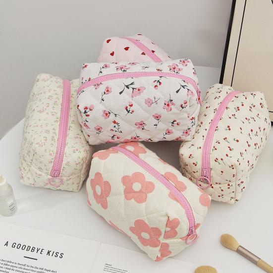 Girls Quilted Cosmetic Bag Makeup Floral Soft Pencil Brush Organizer Case Zippered Cosmetic Pouch for Women