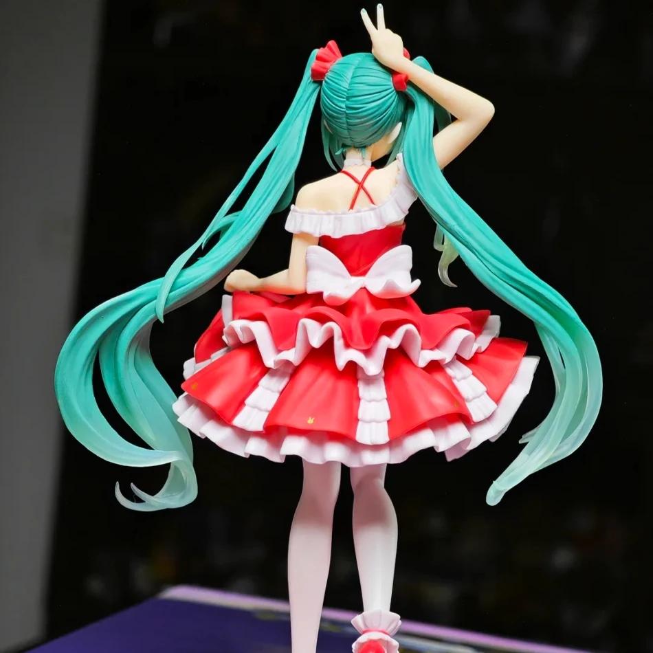 Figurka Anime Hatsune Miku 'Kot w Butach' Kraina Czarów Biurko Biurko Pluszowa Lalka Uroczy Model Dziewczyny Zabawka Prezent