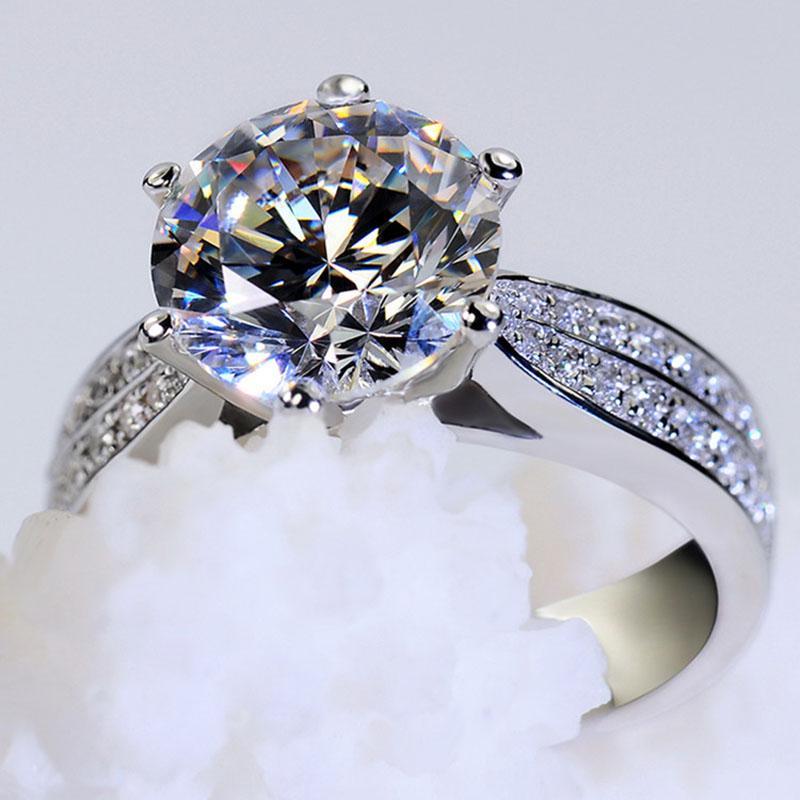 Exquisite Women Luxury Ring In Brass Perfect For Wedding And Engagement Gifts