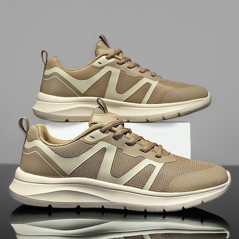 Summer new soft-soled sports and leisure shoes, youth large-size fly-woven running shoes