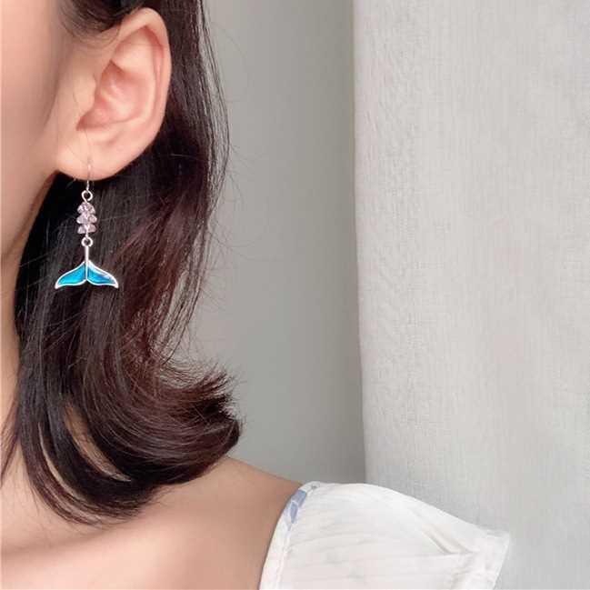 Dongdaemun temperament versatile asymmetrical dolphin fish tail earrings personalized transparent triangular crystal earrings