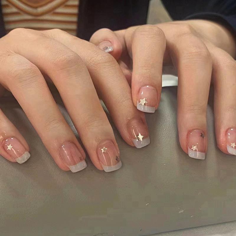 24 Stück Kurze Quadratische Press-On Nägel Weißes Linien-Strassstein-Design Vollabdeckung Abnehmbare Falsche Nagelspitzen Für Frauen