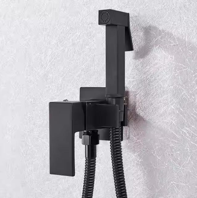 Modern Style Zinc Alloy Handheld Bidet Hot and Cold Water Taps Toilet Sprayer for Hotel Bathroom Shower Faucet