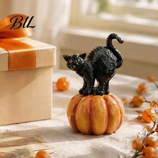 Seasonal Festive Atmosphere Props Halloween Black Cat Pumpkin Ornament, Vintage Wood Carving Style Retro Decor Resin Figurine, Spooky Tabletop