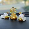 Tradycyjny Kot Maneki-neko Dekoracja Samochodowa Z Żywicznymi Sztabkami Fortuny I Kołyszącym Wzorem Dla Błogosławieństw Bogactwa