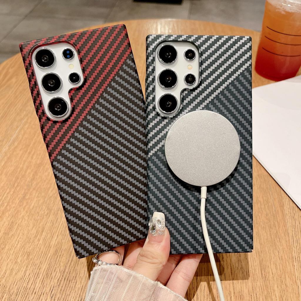 Luksus Karbonfiber Magnetisk Ladebeskyttelse Telefondeksel For iPhone 17 16 Pro Max Samsung S25 S24 Plus S23 S22 A16 A56 A55 Xiaomi 15 Ultra Hardt Deksel