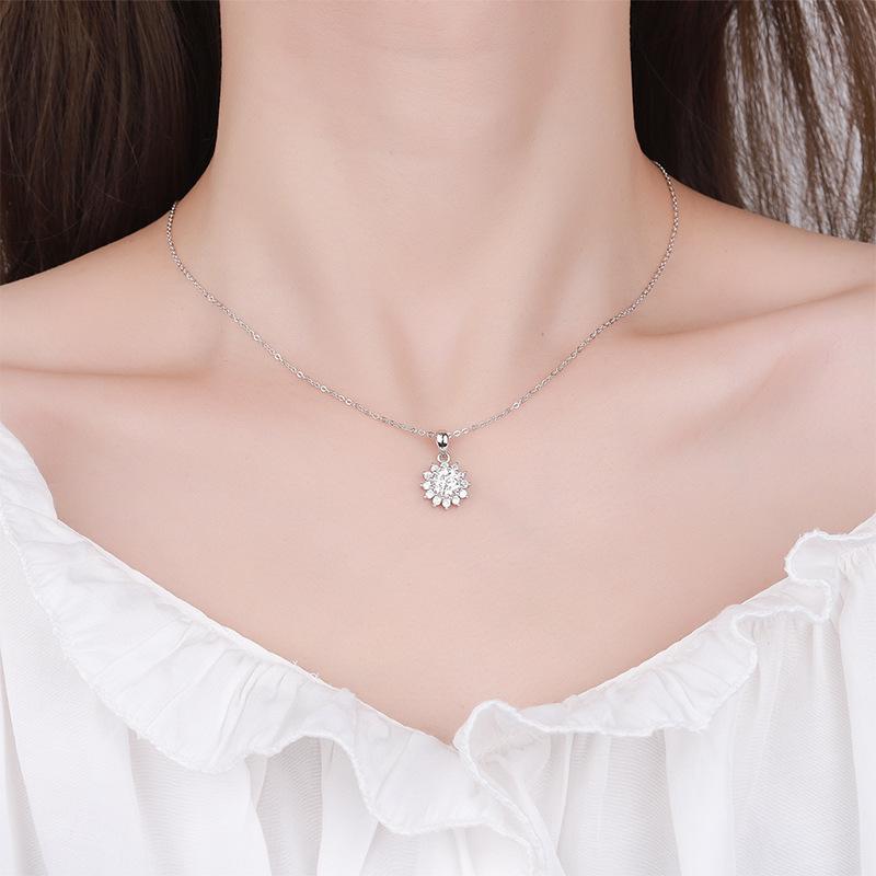 Κολιέ Ηλιοτρόπιο από Ασήμι 925 Sterling με Μοϊσανίτη και Μεγάλο Κρεμαστό Διαμάντι