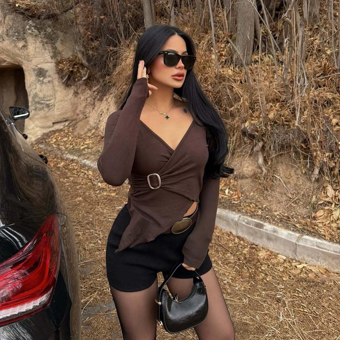 Women s 2026 V-Neck Irregular Long Sleeve T-Shirt with Metal Buckle Decoration Small кофейный