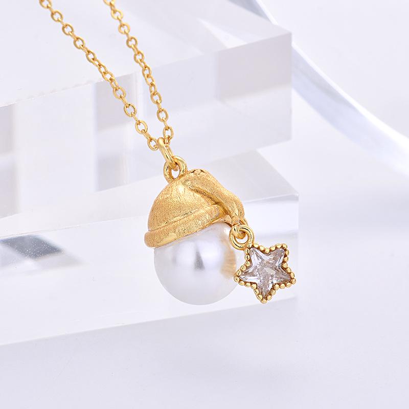 Xiaohongshu Style Santa Hat Pendant Necklace with Star and Pearl