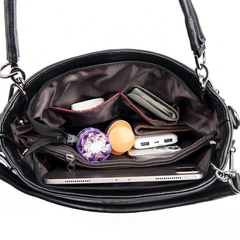 Tote Bag Woman Goes Out with Messenger Bag