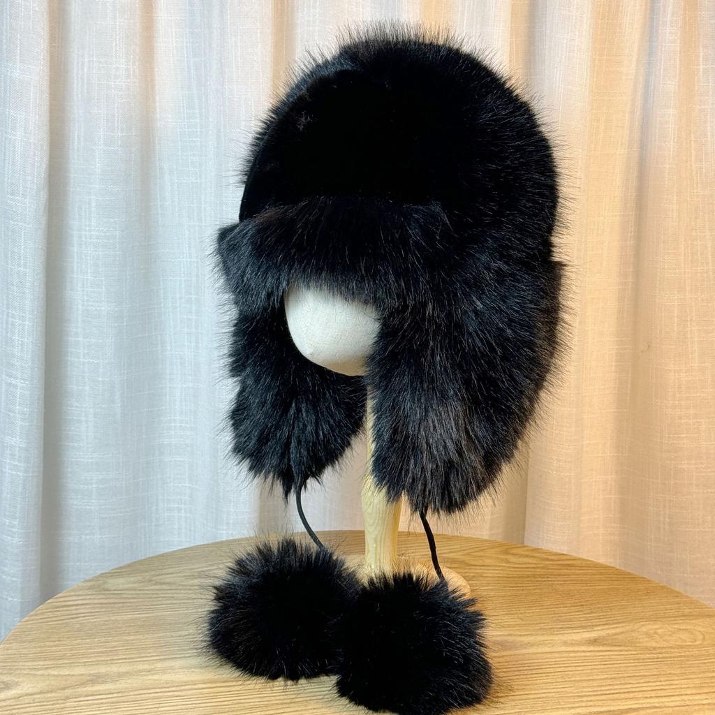 New Winter Lei Feng Hat Plus Velvet and Thickened Outdoor Cold Proof Hat for Women  High End Plush Warm Ear Protection Headgear