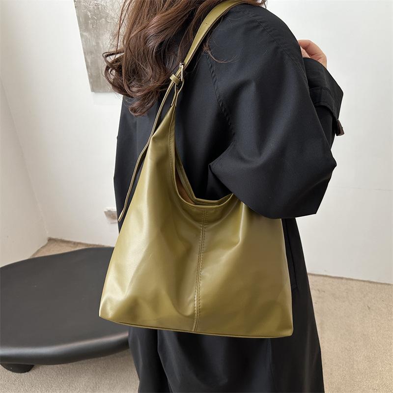 Large Capacity Commuter New Popular 2025 Solid Color Simple Casual Shoulder Underarm Tote Bag Women
